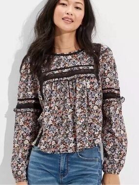 American Eagle Boho Floral Peasant Blouse with Lace Trim Details